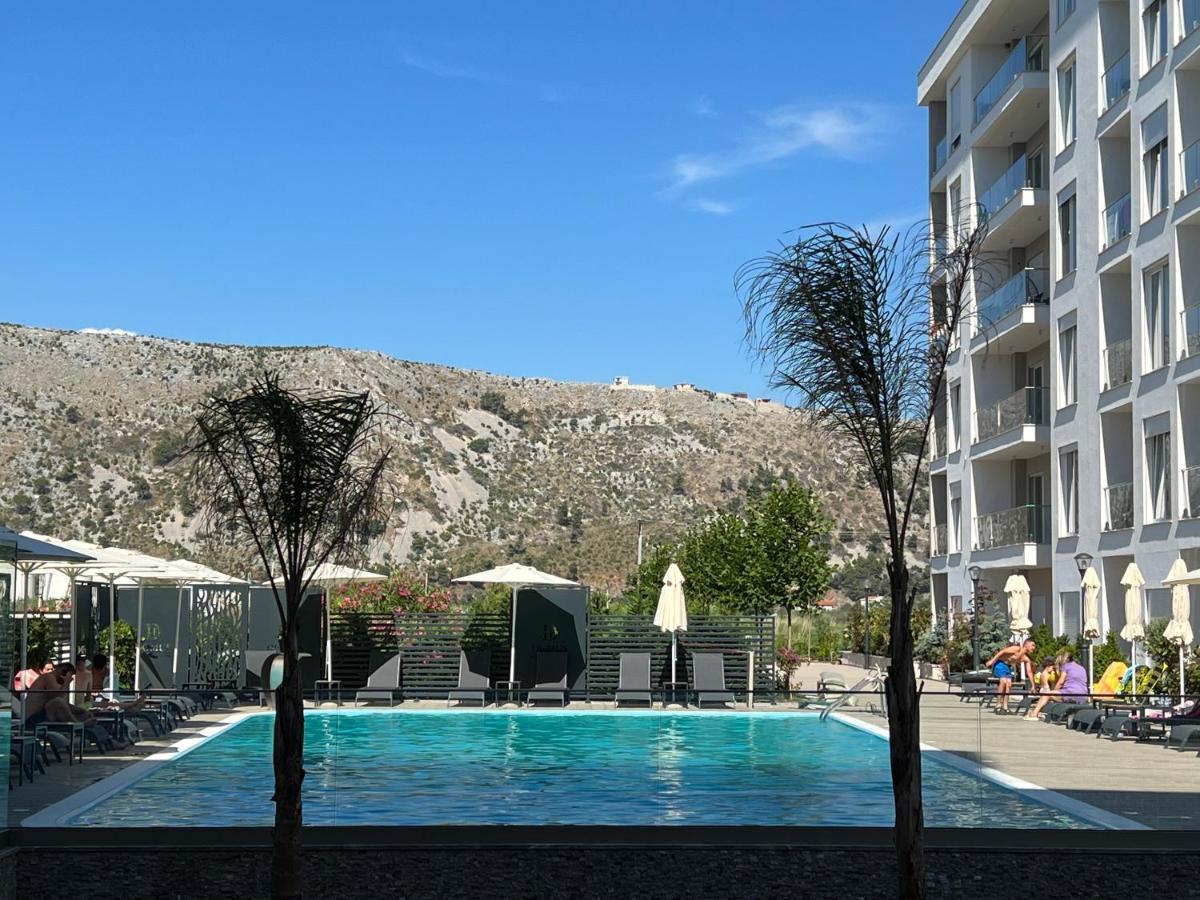 Domus Hotel & Apartments Шенгін Екстер'єр фото