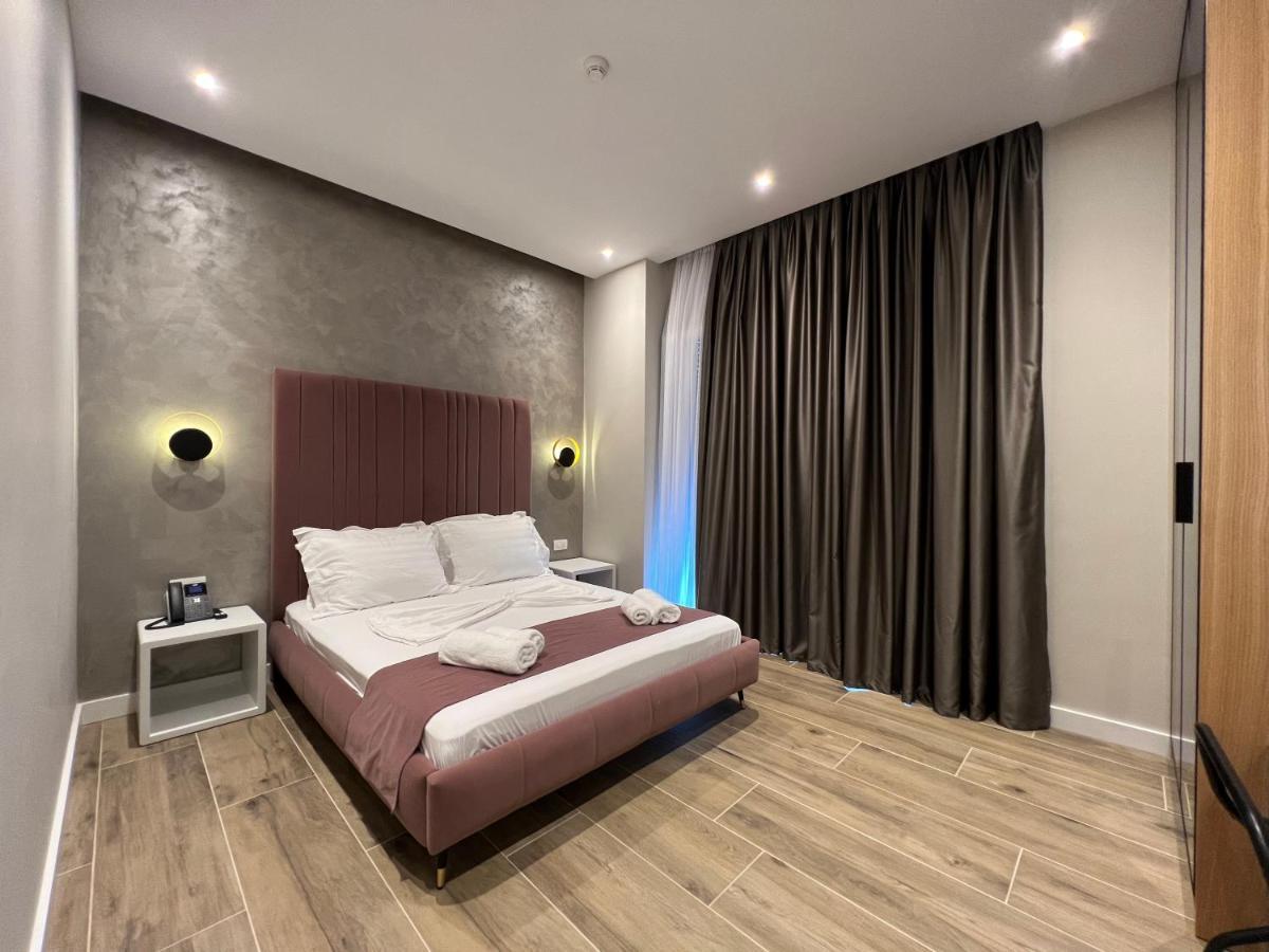 Domus Hotel & Apartments Шенгін Екстер'єр фото