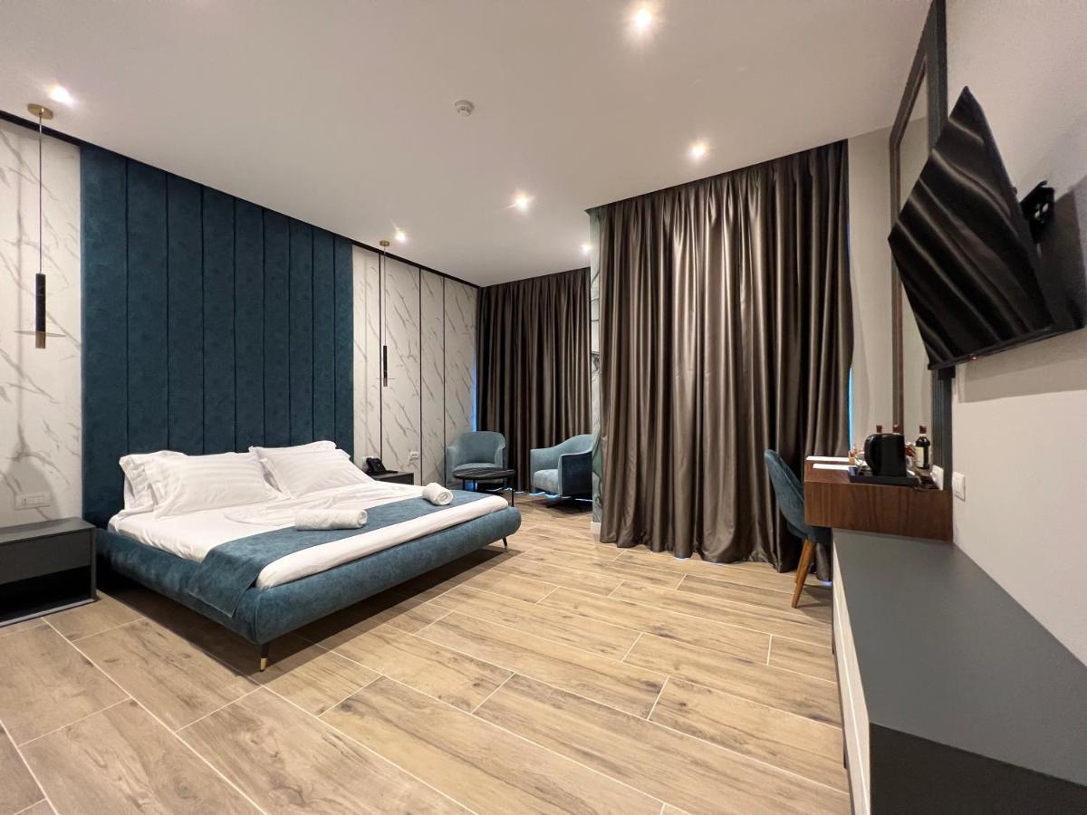Domus Hotel & Apartments Шенгін Екстер'єр фото