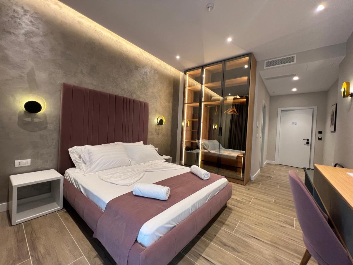 Domus Hotel & Apartments Шенгін Екстер'єр фото