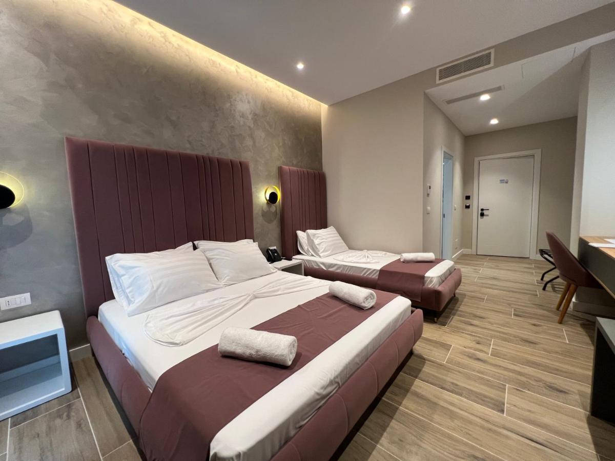 Domus Hotel & Apartments Шенгін Екстер'єр фото