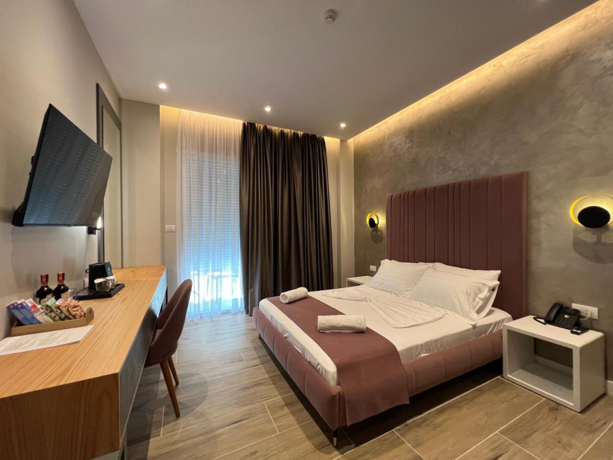 Domus Hotel & Apartments Шенгін Екстер'єр фото