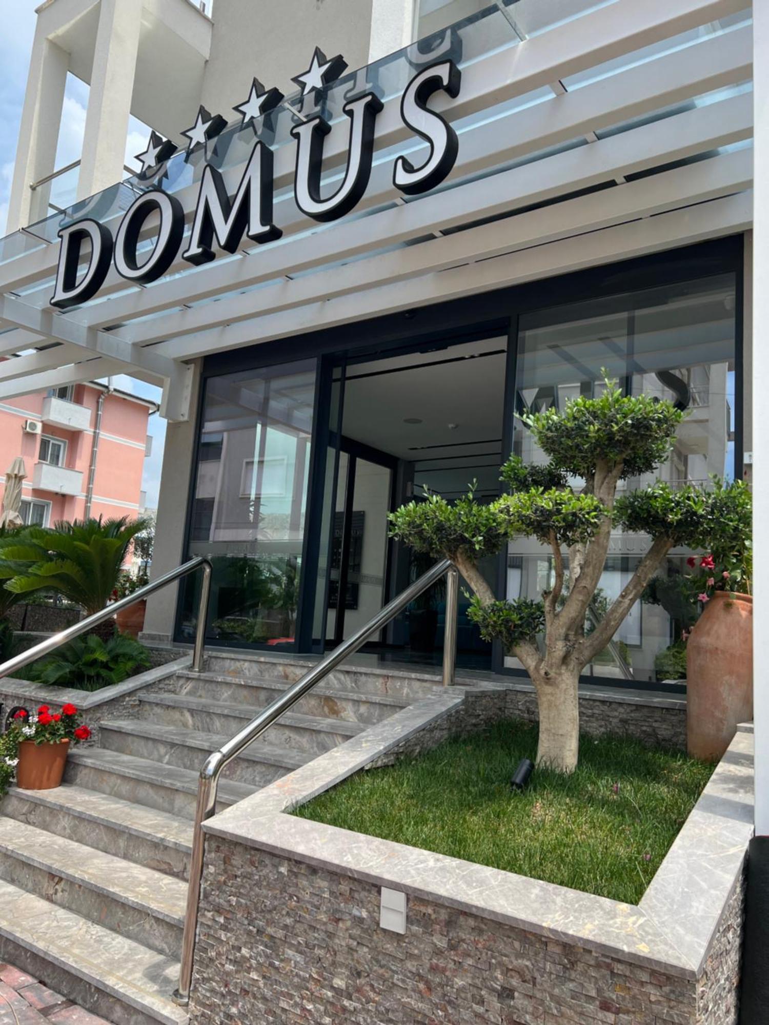 Domus Hotel & Apartments Шенгін Екстер'єр фото