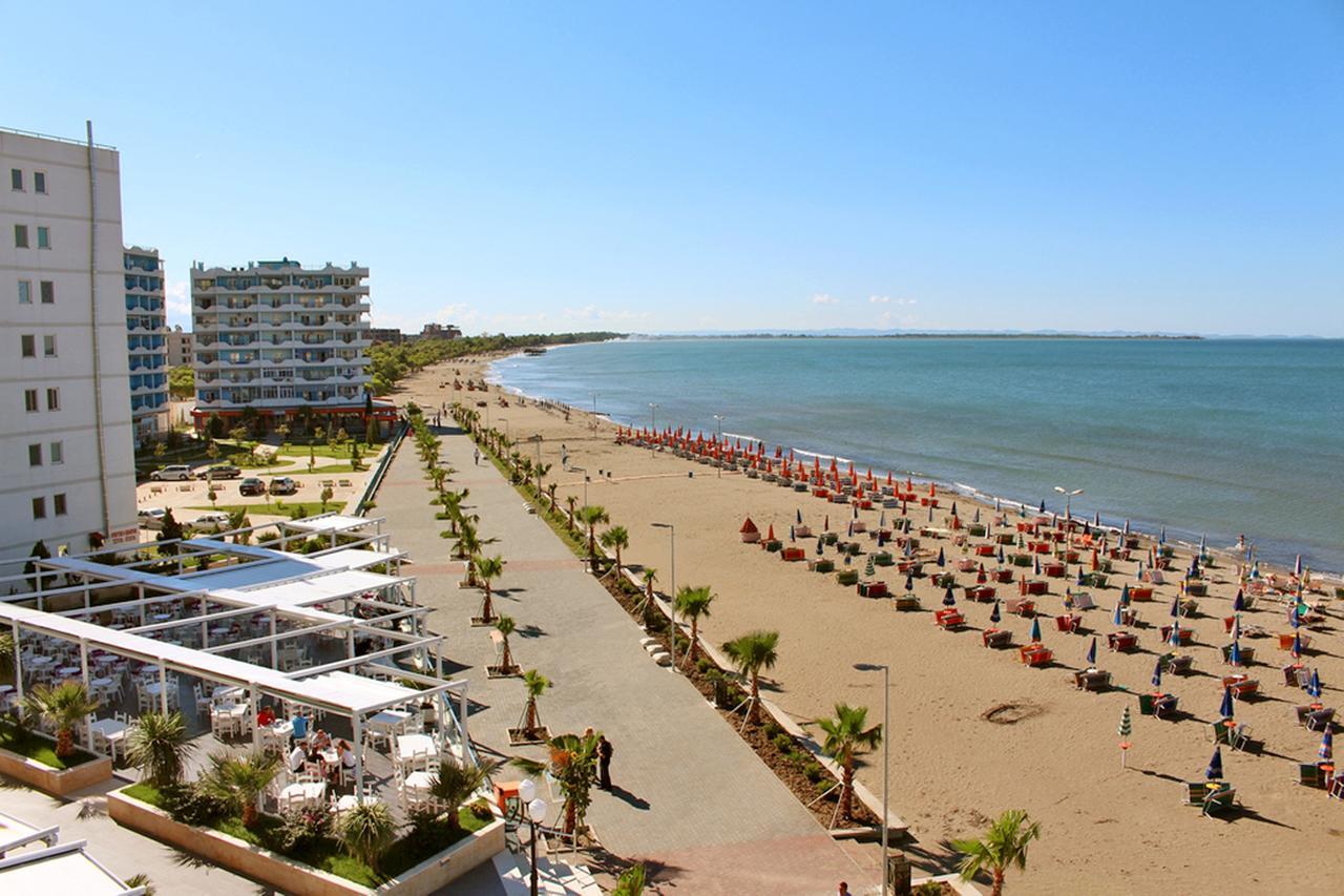 Domus Hotel & Apartments Шенгін Екстер'єр фото