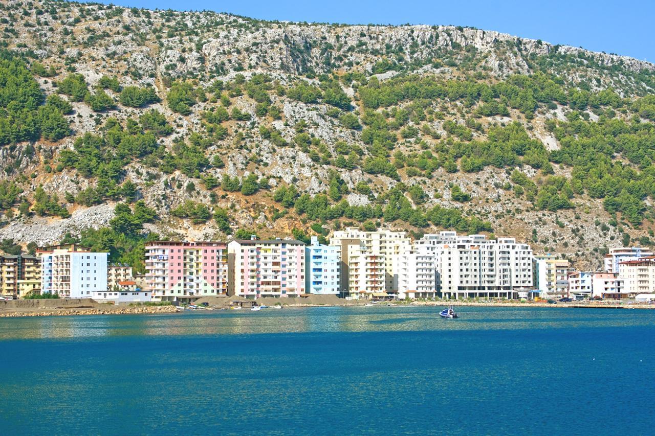Domus Hotel & Apartments Шенгін Екстер'єр фото